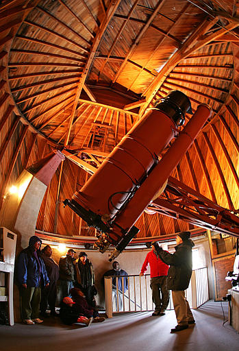 Illustration for article titled The Coolest-Looking Observatories On Earth